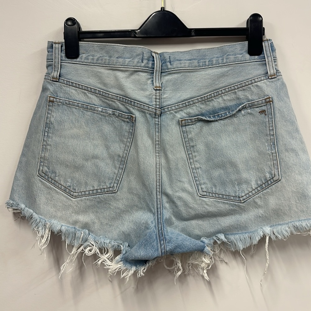 Madewell curvy relaxed denim shorts frayed hem 27 - Picture 4 of 7